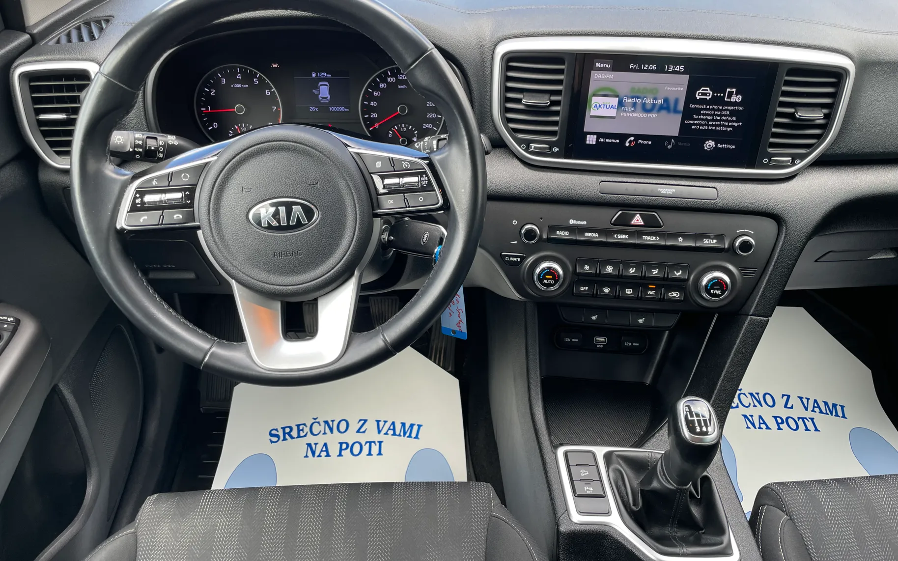 Notranja slika - KIA Sportage - 2WD 1,6 GDI LX Edition ISG - 7