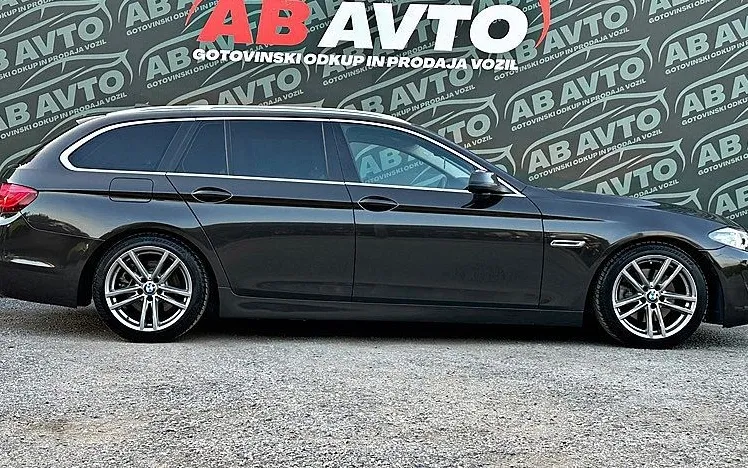 Zunanja slika - BMW Serija 5 - Touring: 520d Avt SPORT+135KW+LED+ALU18+MODIFICIRAN+LEAS - 4