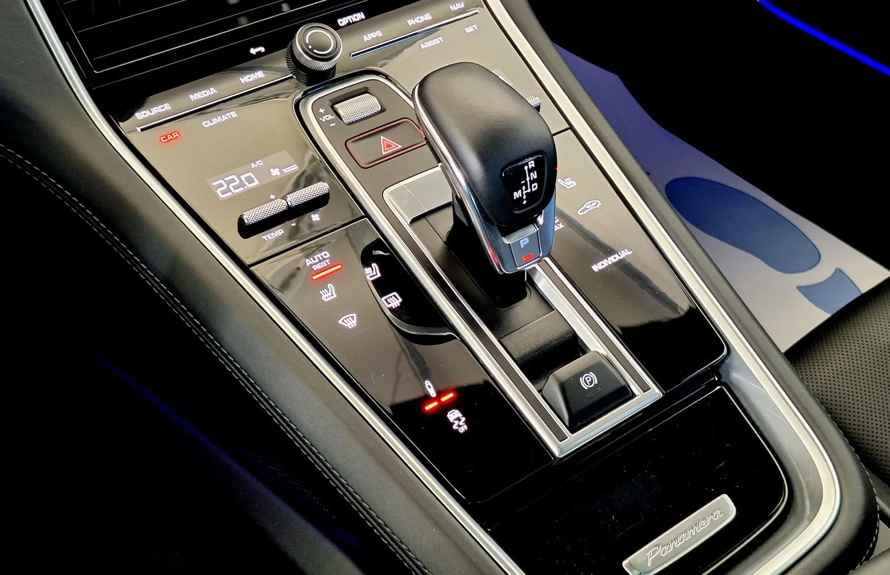Zunanja slika - Porsche Panamera - 4E-Hybrid Platinum Edition•SOFTCLOSE•AIR•PANO•BO.. - 17