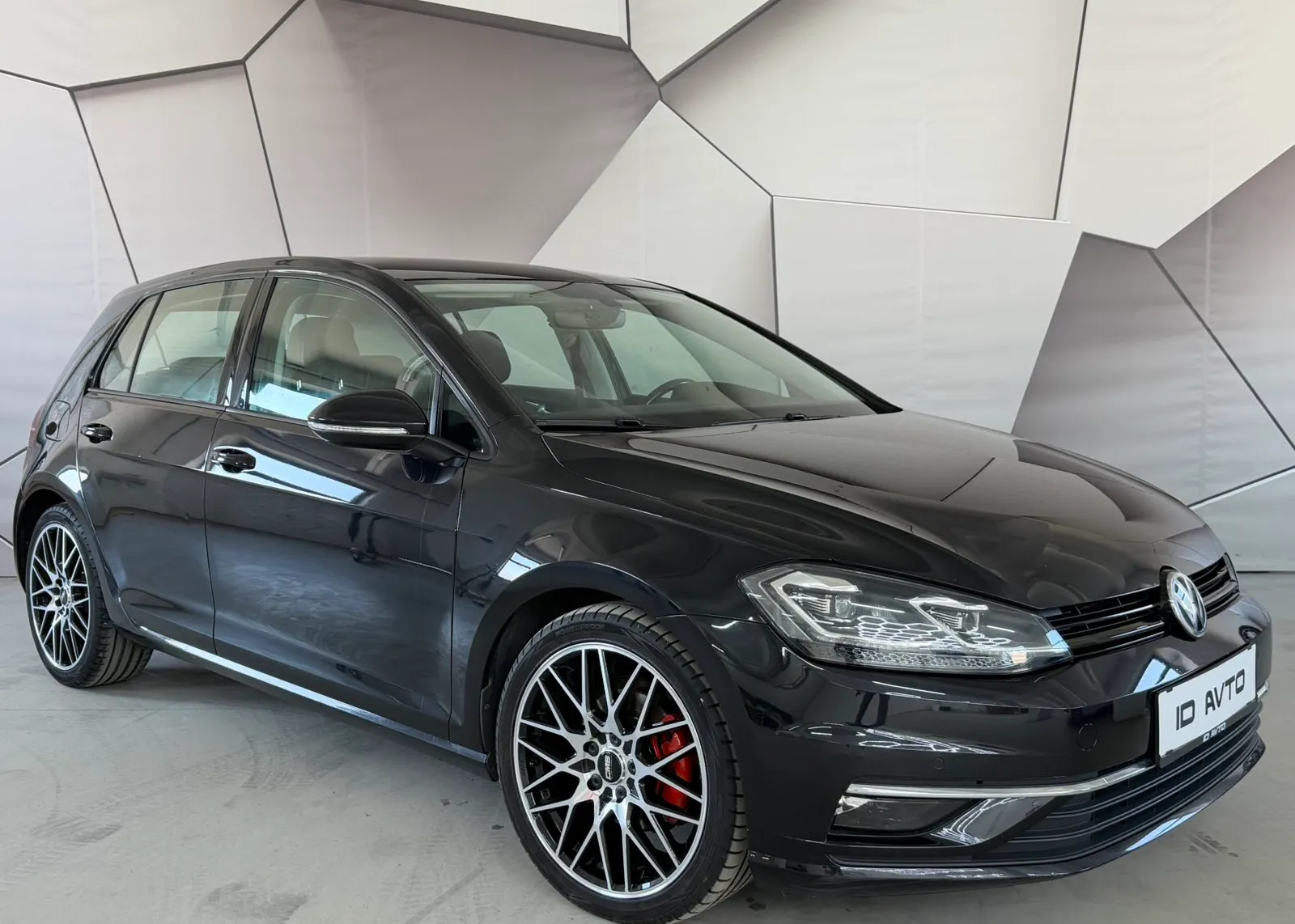 Zunanja slika - VW Golf - 2,0 TDI BMT 40 let DSG - 1