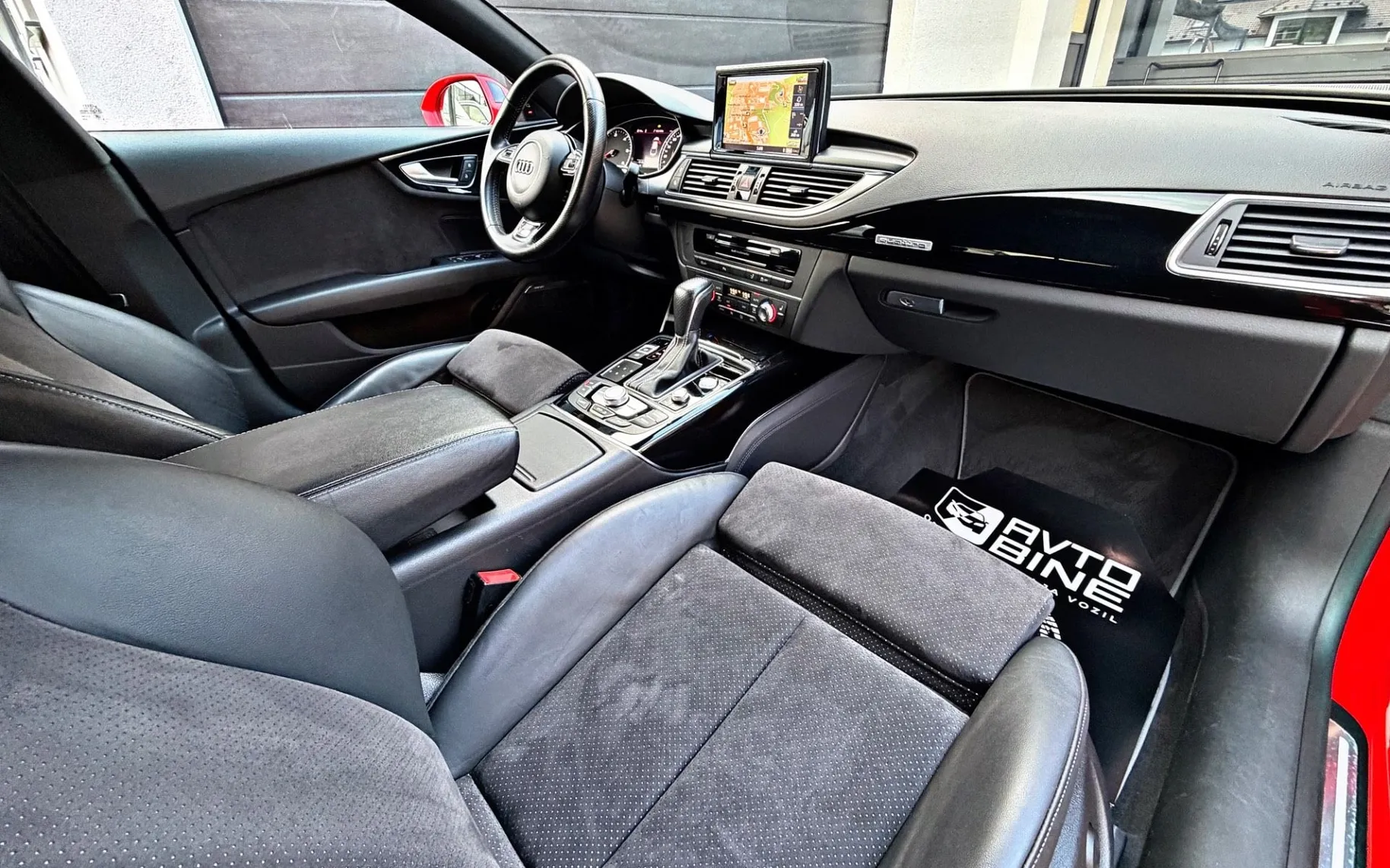 Notranja slika - Audi A7 - Sportback 3.0 TDI QUATTRO•ACC•S LINE•ZRAČNO•MATR - 9