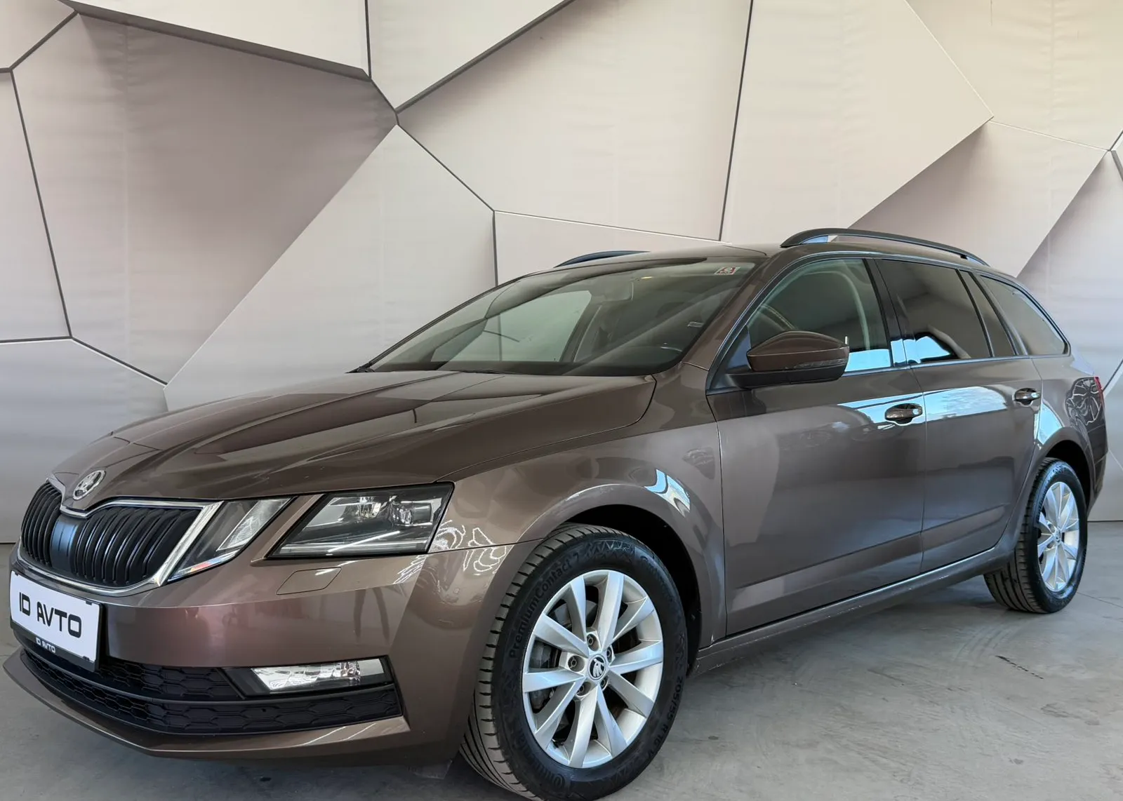 Zunanja slika - Škoda Octavia - Combi 2,0 TDI L&K DSG - 2