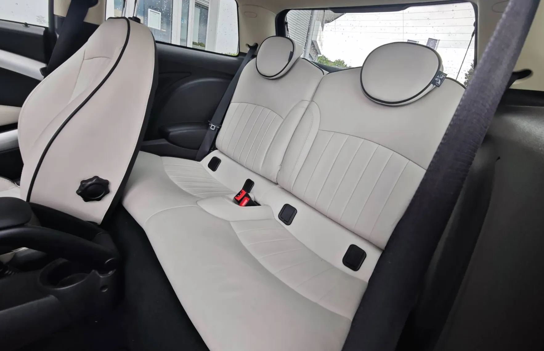 Zunanja slika - MINI Cooper - Mini  S Avt. |ATRAKTIVEN|PANORAMA|XENON| - 12