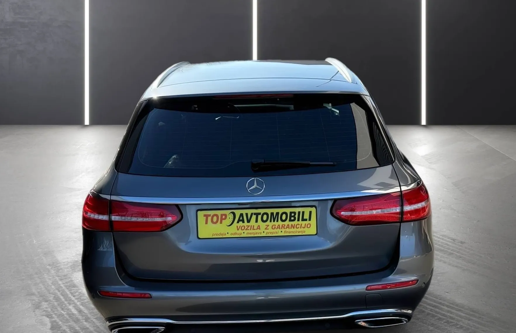 Zunanja slika - Mercedes-Benz E-Razred - E 350d FULL LED NAVI TEMP 360°KAM PDC GR.SEDEŽEV . - 7