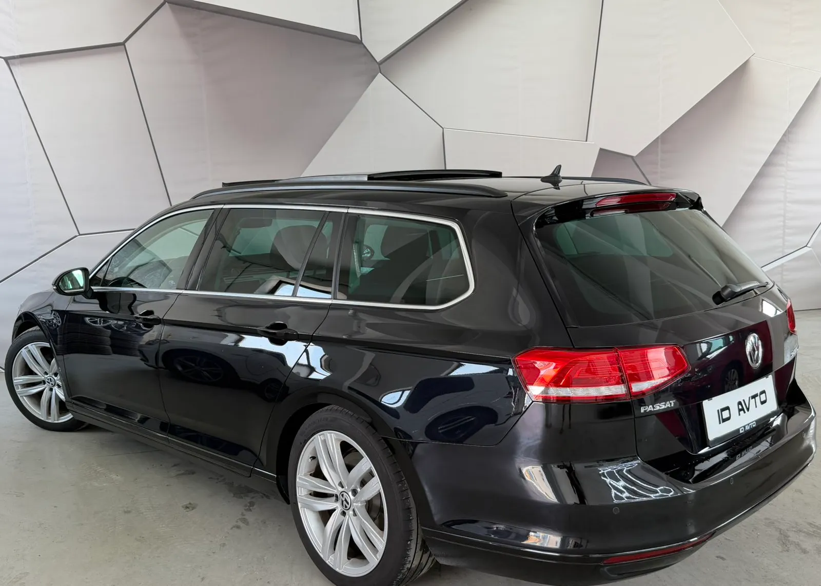 Zunanja slika - Volkswagen Passat - Variant 2,0 TDI BMT Connect - 2