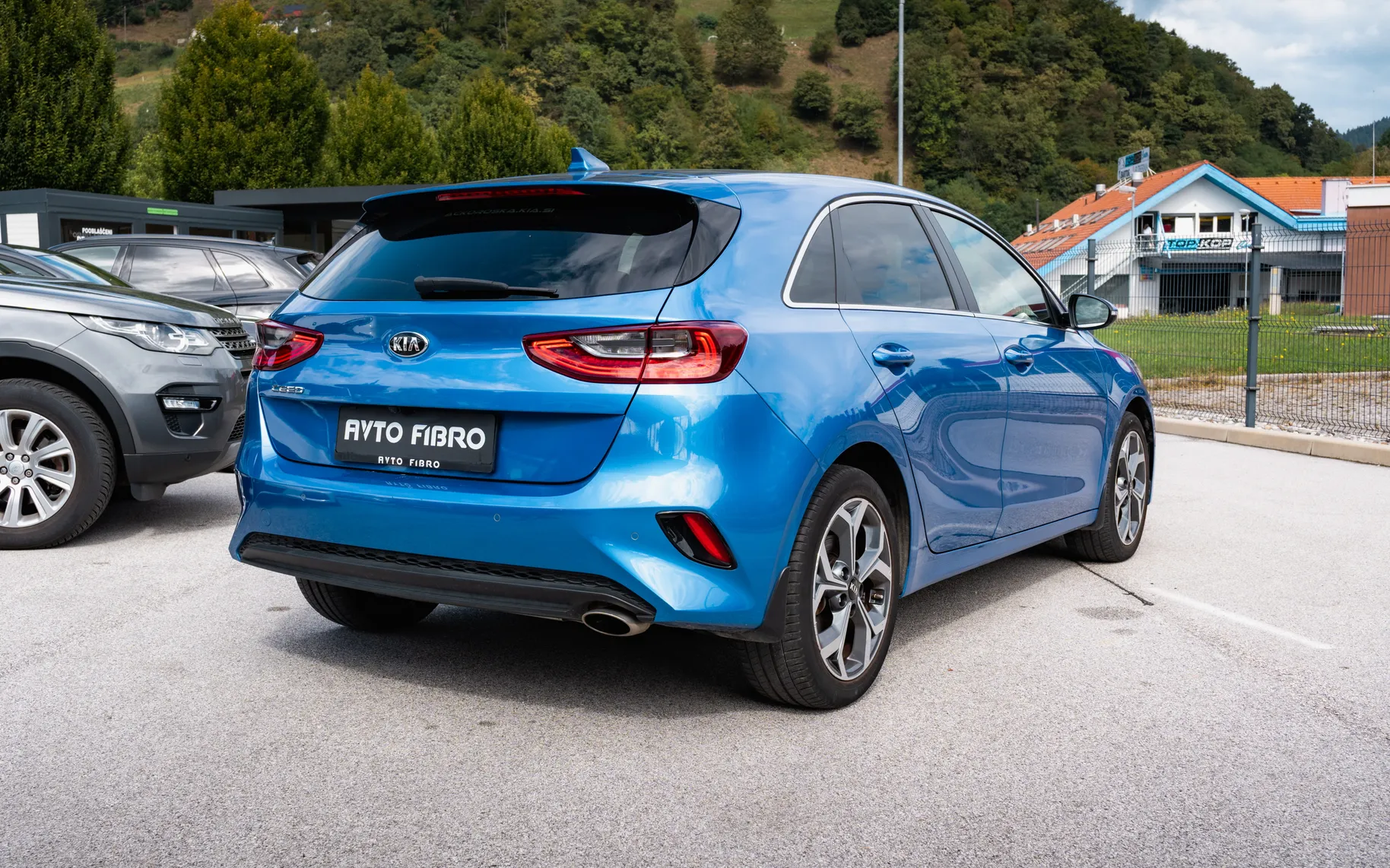 Zunanja slika - KIA Ceed - 1,0 T-GDI GT-Line ISG - 4