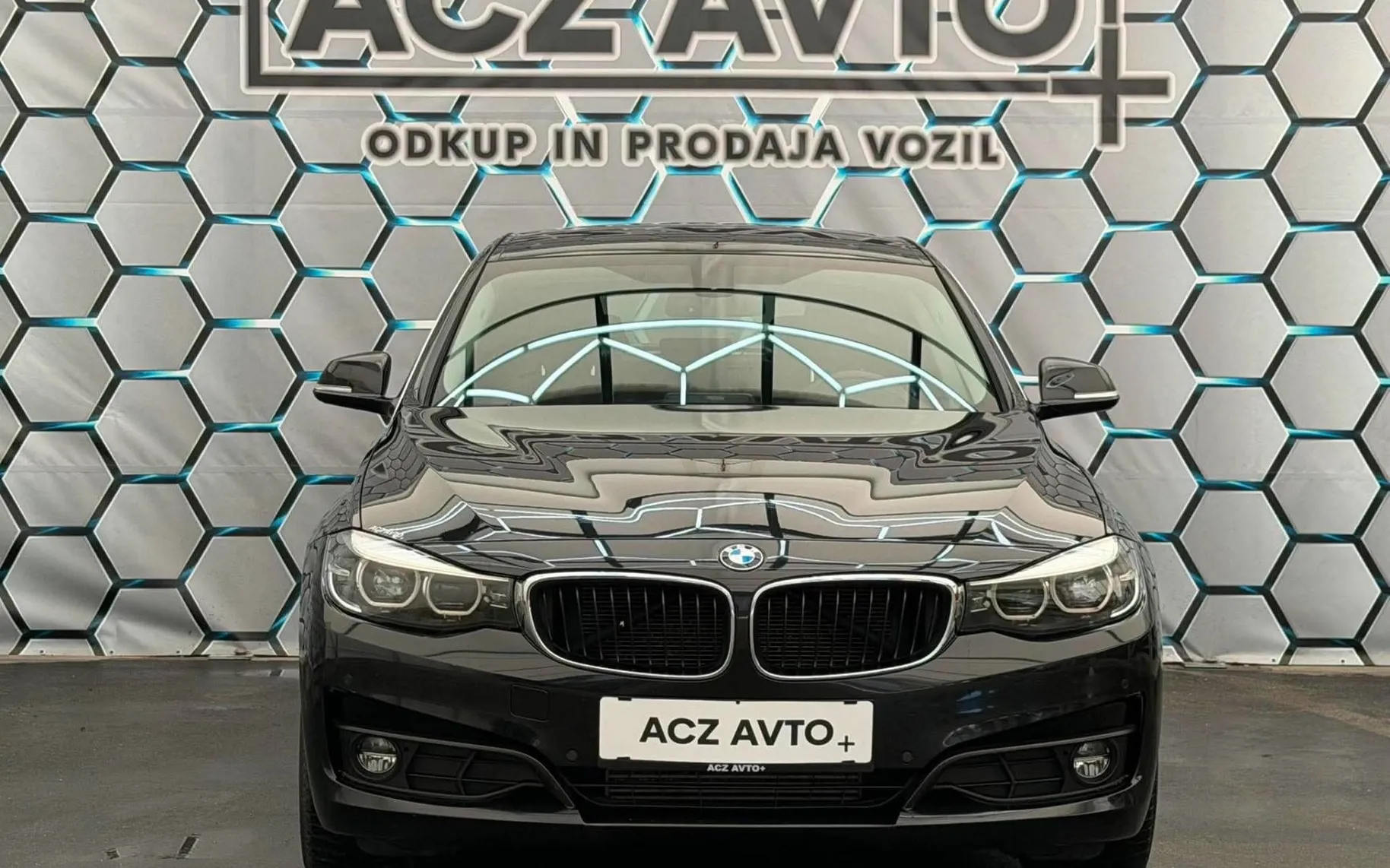 Zunanja slika - BMW serija 3 Gran Turismo: - 318D•FACELIFT•XENON+LED•HEAD UP•360 KAMERE•NAVI• - 2
