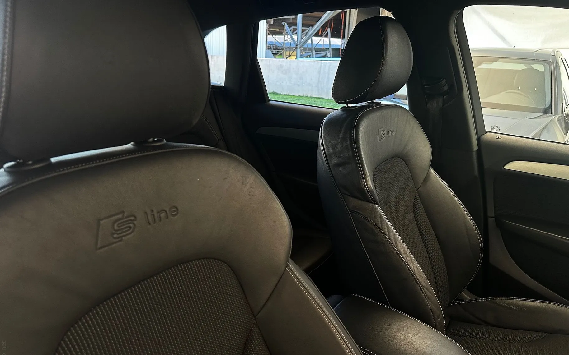Notranja slika - Audi Q5 - 2.0 TDI-S LINE-20COL-NAVI-2XPDC-NA OBROKE - 8