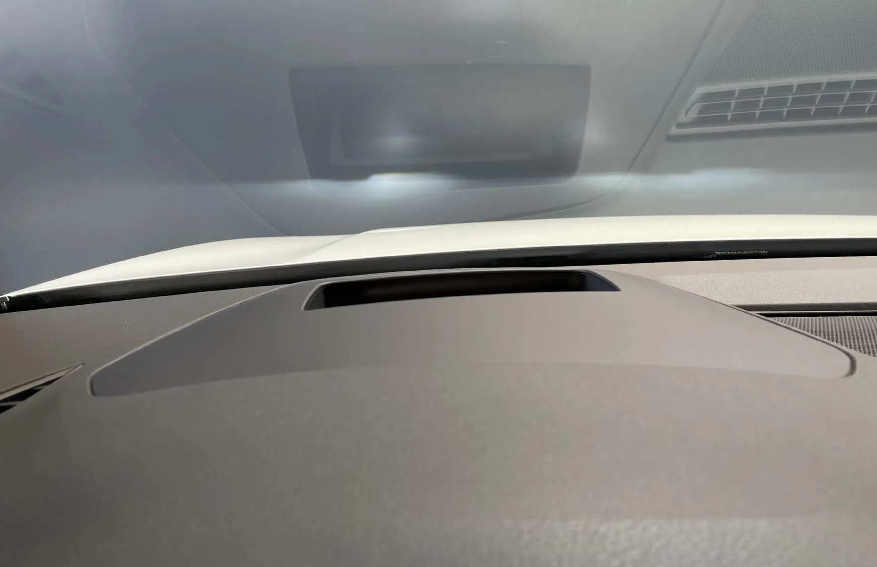 Zunanja slika - VW Golf - GTI-HEADUP-PANO-NAVI-GRETJE-LED-LANE-HARMAN KARDON - 17