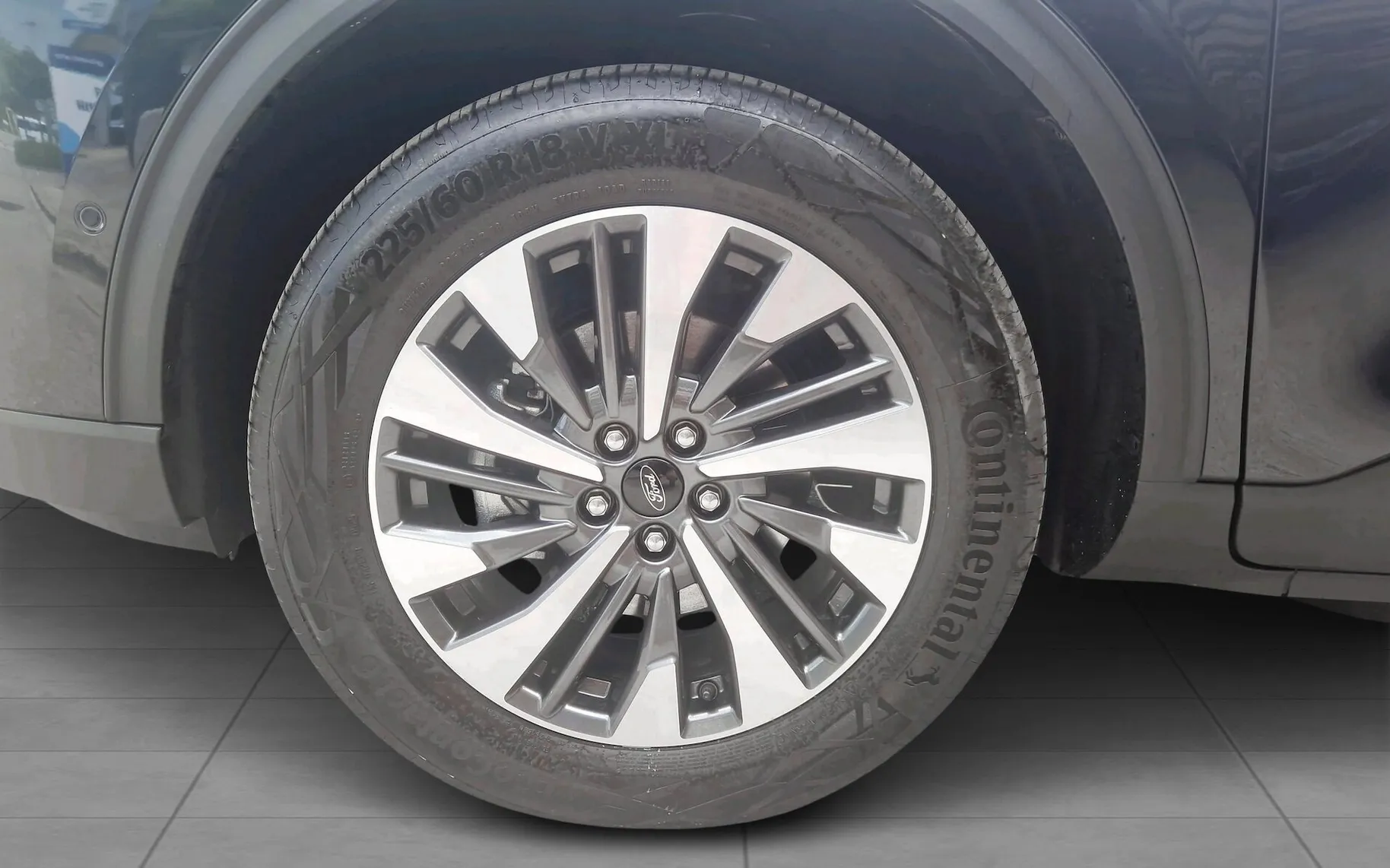 Zunanja slika - Ford Kuga - 2.5 PHEV Titanium CVT-SLO-RADAR-ZIM.PAK-NAI-KEYLES - 13