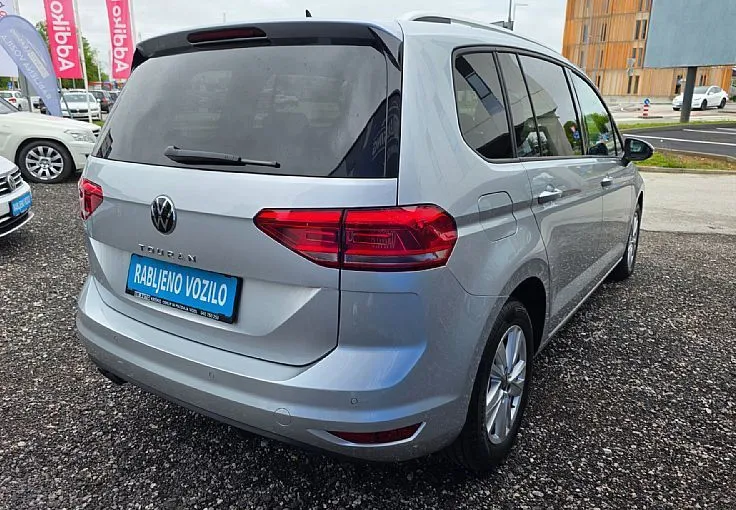 Zunanja slika - VW Touran - 2.0 TDI BMT Family DSG. VSE ASISTENCE. VIRTUAL - 4