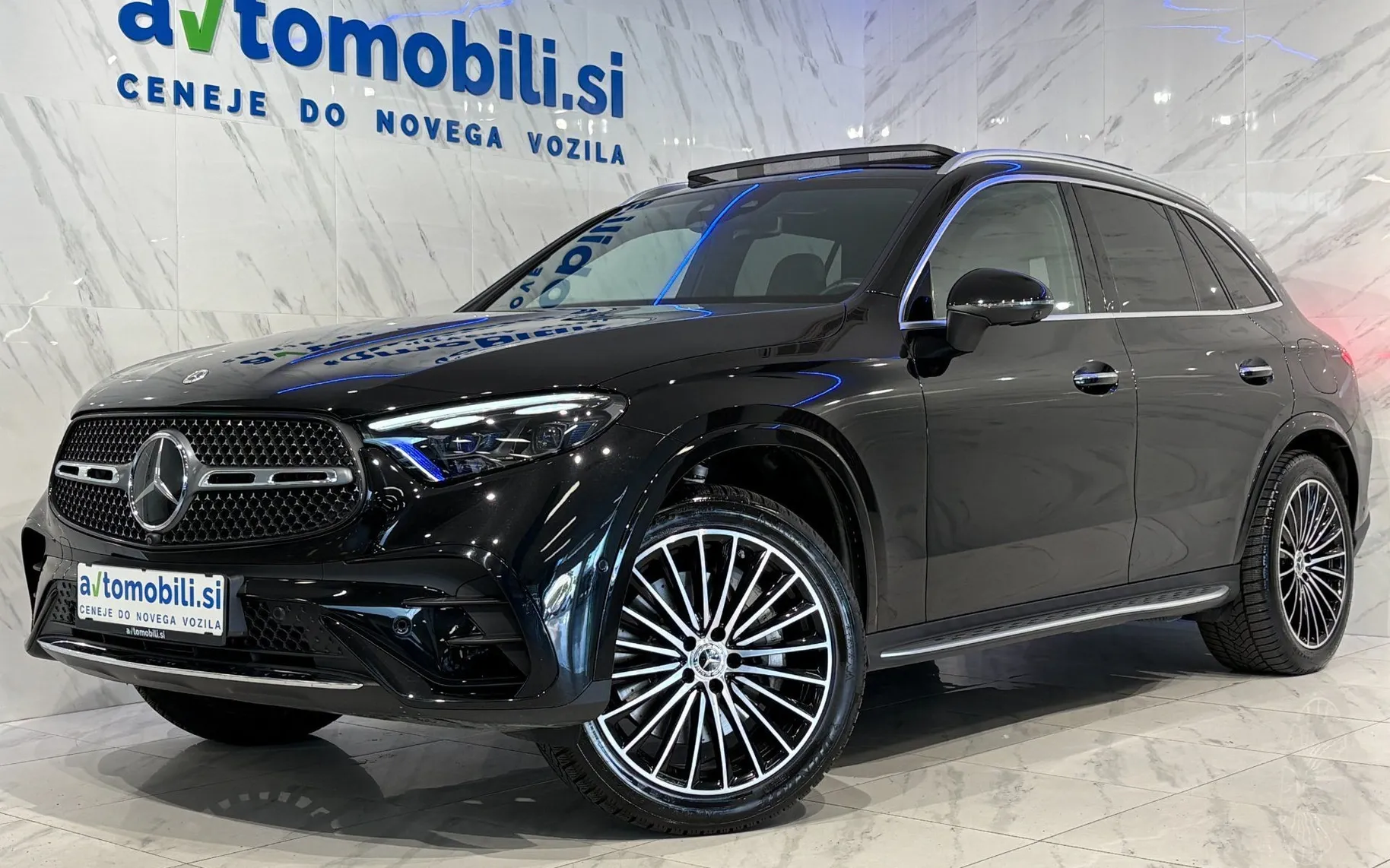 Zunanja slika - Mercedes-Benz GLC-Razred - 300e|4M|AMG|Pano|Zračno|HUD|ACC|360K|Burm|Kljuka| - 1