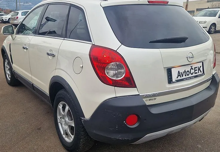 Zunanja slika - Opel Antara - 2.0 CDTI + 4x4 + XENON + USNJE + BREZ POLOGA - 4