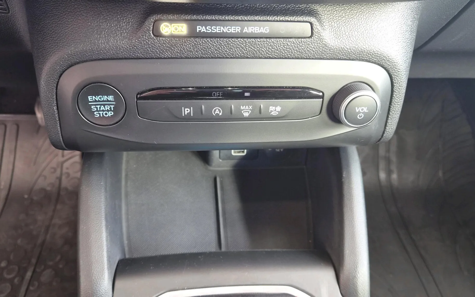 Zunanja slika - Ford Focus - Karavan 1.0 EcoBoost ST-Line-SLO-NAVI-RADAR-BLISS - 16