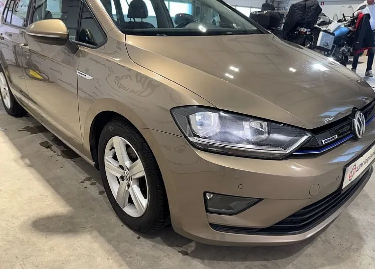Zunanja slika - VW Golf - Sportsvan 1.6 TDI BlueMotion Comfortline 81  110 - 3