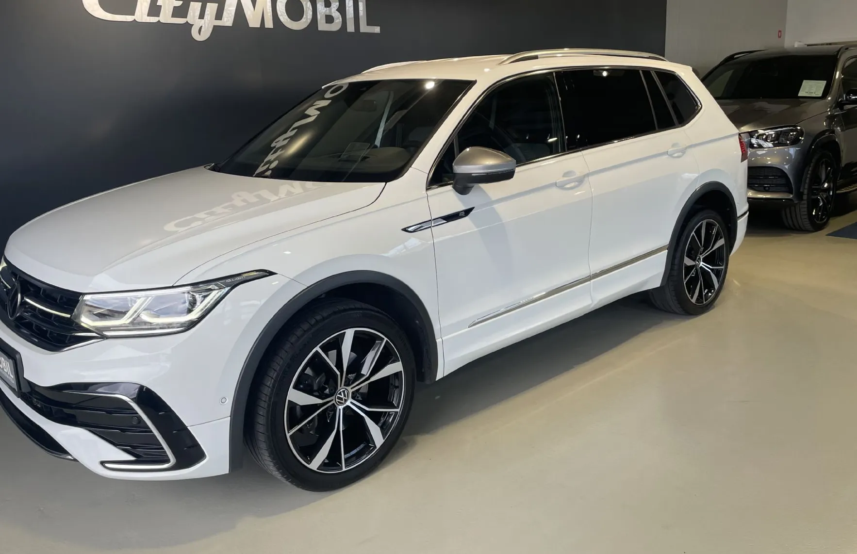 Zunanja slika - VW Tiguan Allspace - 4MOT R-LINE HEADUP-KEYLESS-VIRTUAL-360-KLJUKA-NAV - 6