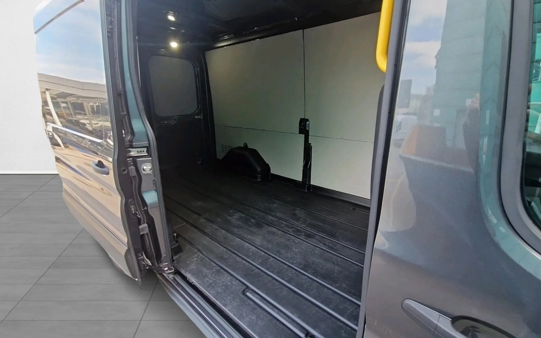 Zunanja slika - Ford Transit - FURGON 2.0TDCI L3H2-SLO-XENON-PDC-KAMERA - 8