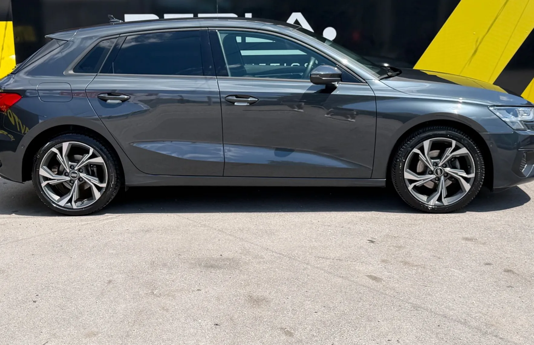 Zunanja slika - Audi A3 - Sportback 1.5 TFSI 110KW-LE 74.000KM- - 4
