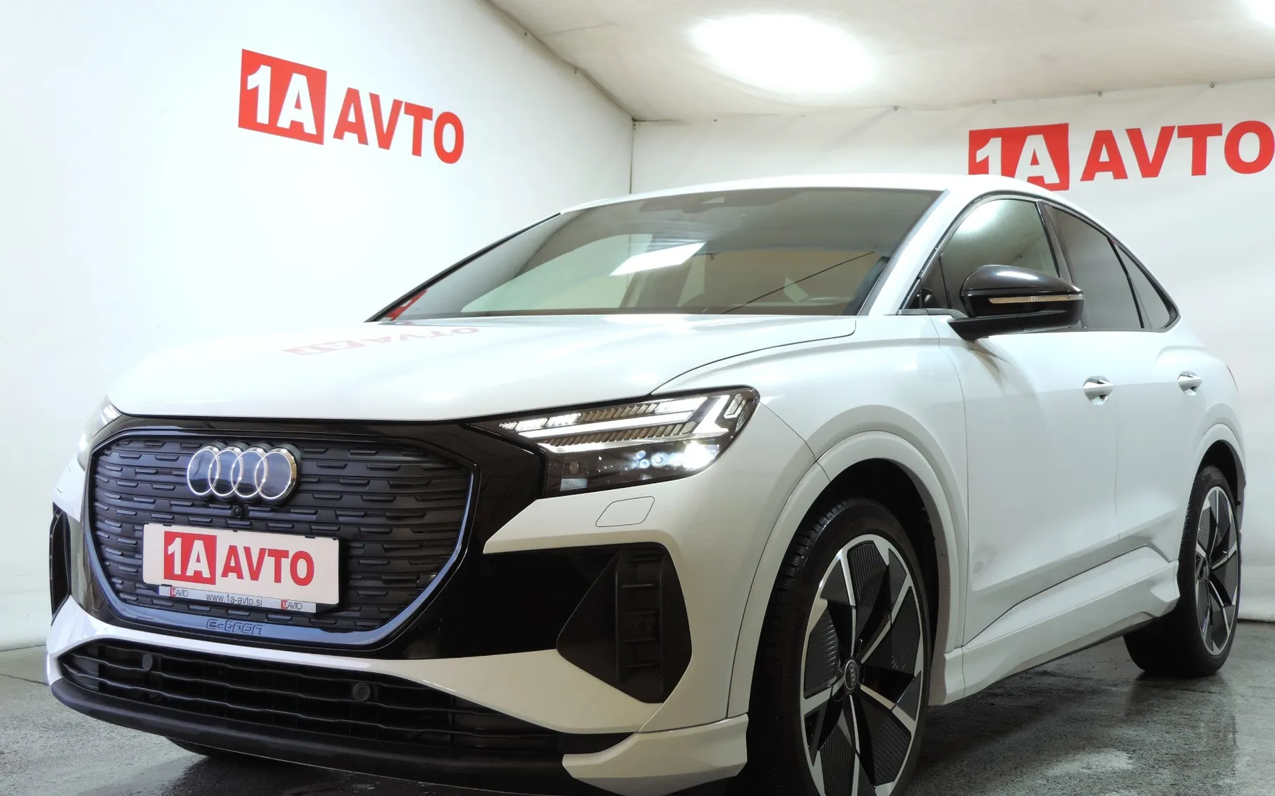 Zunanja slika - Audi e-tron - SB 40 - 1