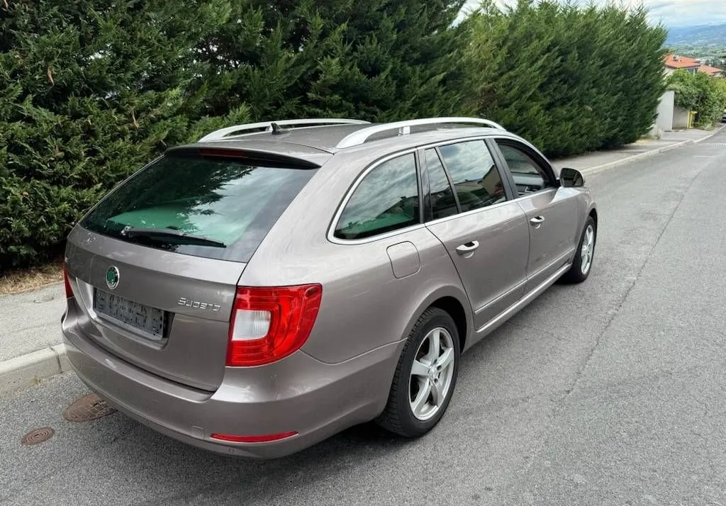 Zunanja slika - Škoda Superb - 2.0 TDI DSG NA KREDIT BREZ POLOGA - 4