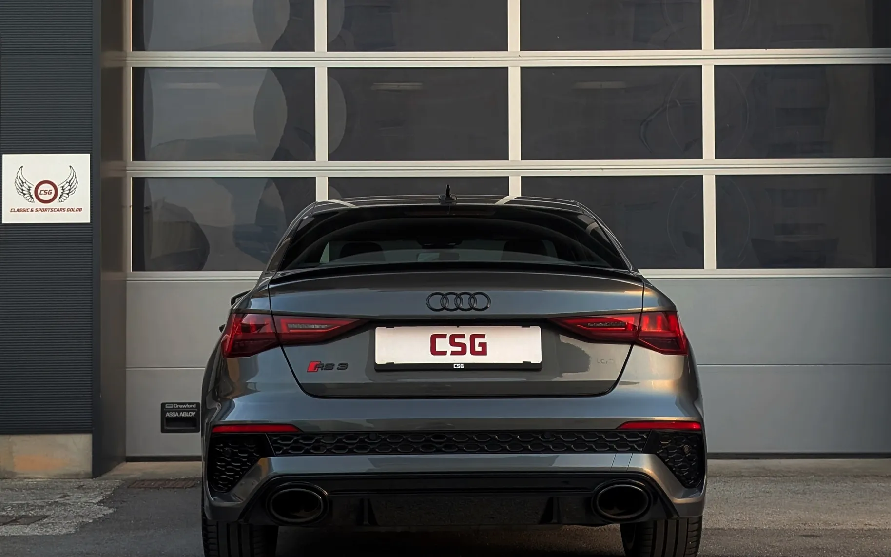 Zunanja slika - Audi RS3 - A3 Limo 2.5 TFSI quattro S-tronic - 5