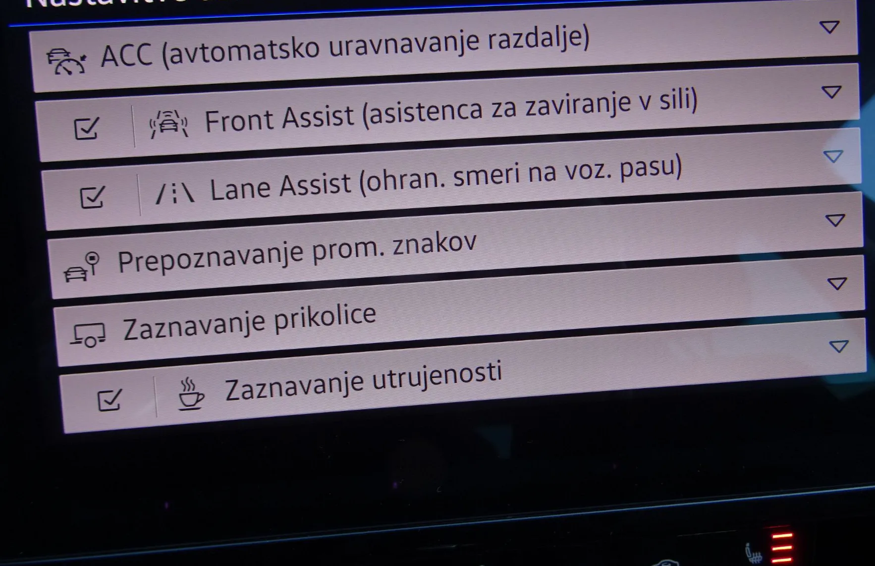 Zunanja slika - Volkswagen Passat - Variant 2.0 TDI DSG BUSINESS 200KM - VLEČNA KLJUKA - - 17