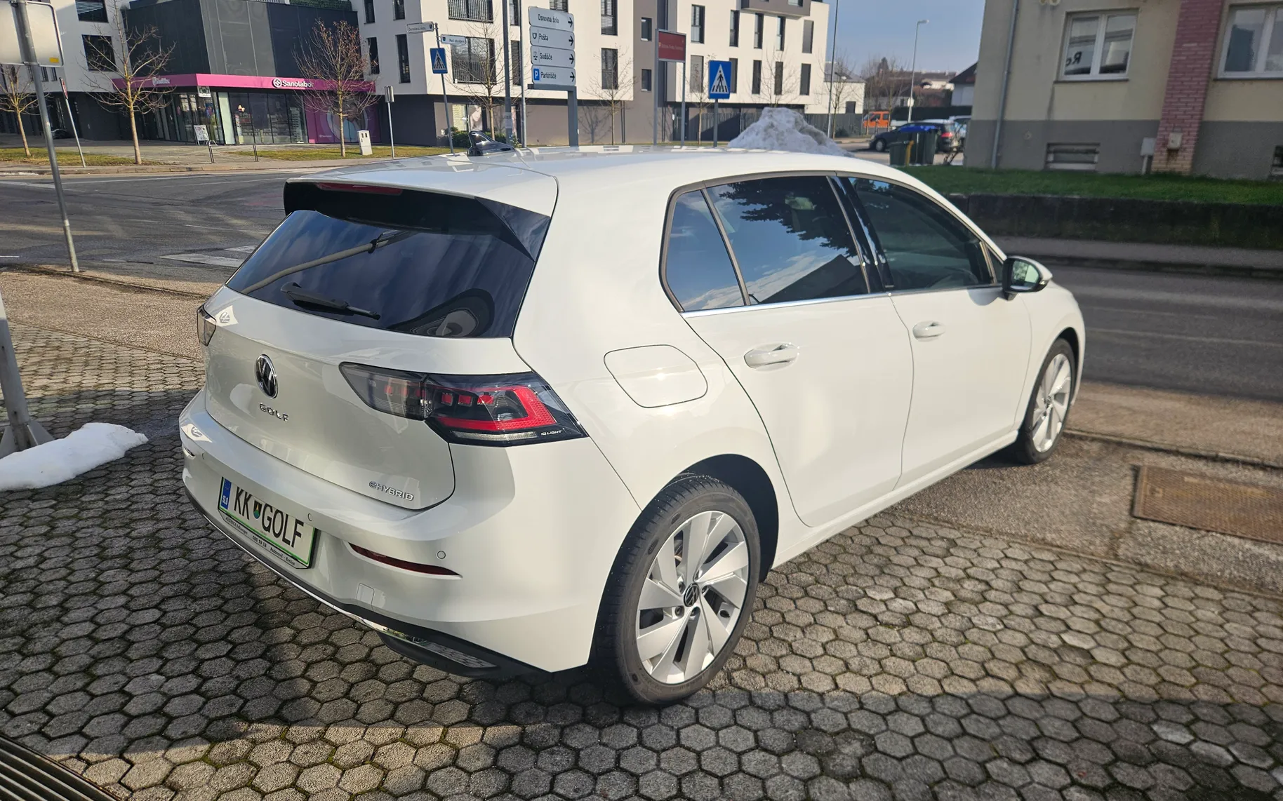 Zunanja slika - Volkswagen Golf - 1.5 TSI eHybrid DSG Style 150kW - 12