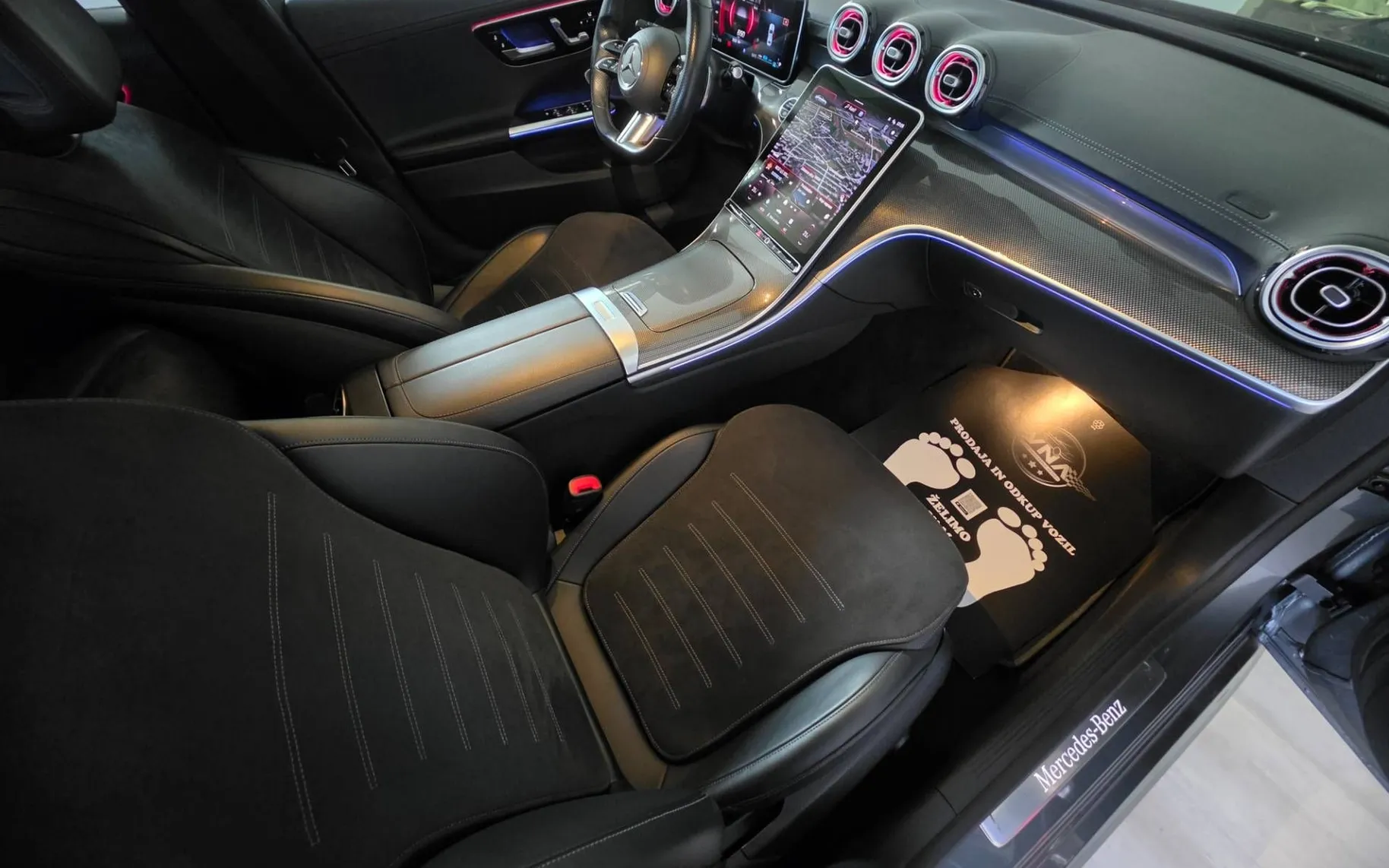 Notranja slika - Mercedes-Benz C-Razred - C 220 d AMG |VIRTUAL|RADAR|BLIS|LANE|360KAM|KLJUKA - 9