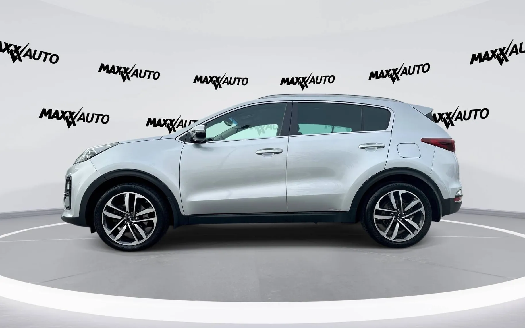Notranja slika - KIA Sportage - 2WD 1.6 CRDI EX Fresh ISG DCT - 8