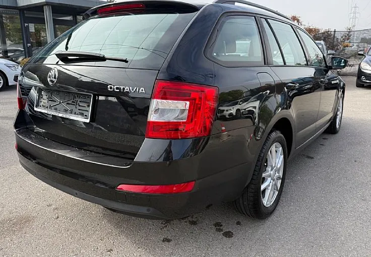 Zunanja slika - Škoda Octavia - Combi 1.6 TDI Ambition DSG - XENON - NAVI - PDC - - 4