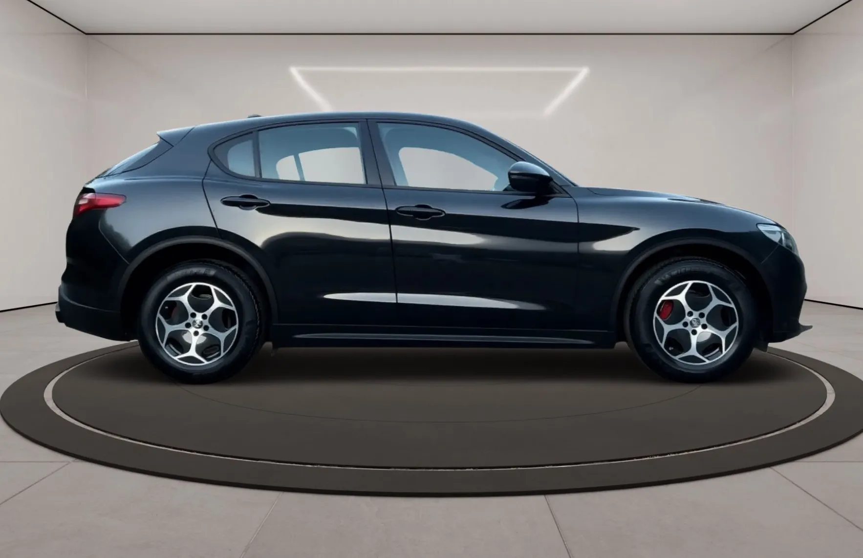 Zunanja slika - Alfa Romeo Stelvio - Q4 2.2 Diesel 190 Avt. 1 letna garancija 1 lastnik - 7