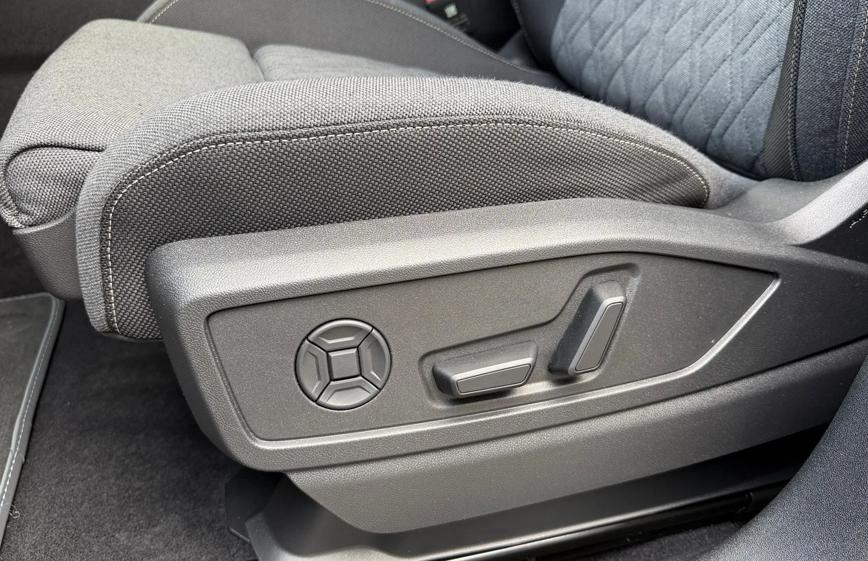 Zunanja slika - Audi Q5 Sportback - TDI quattro 150kW - 16