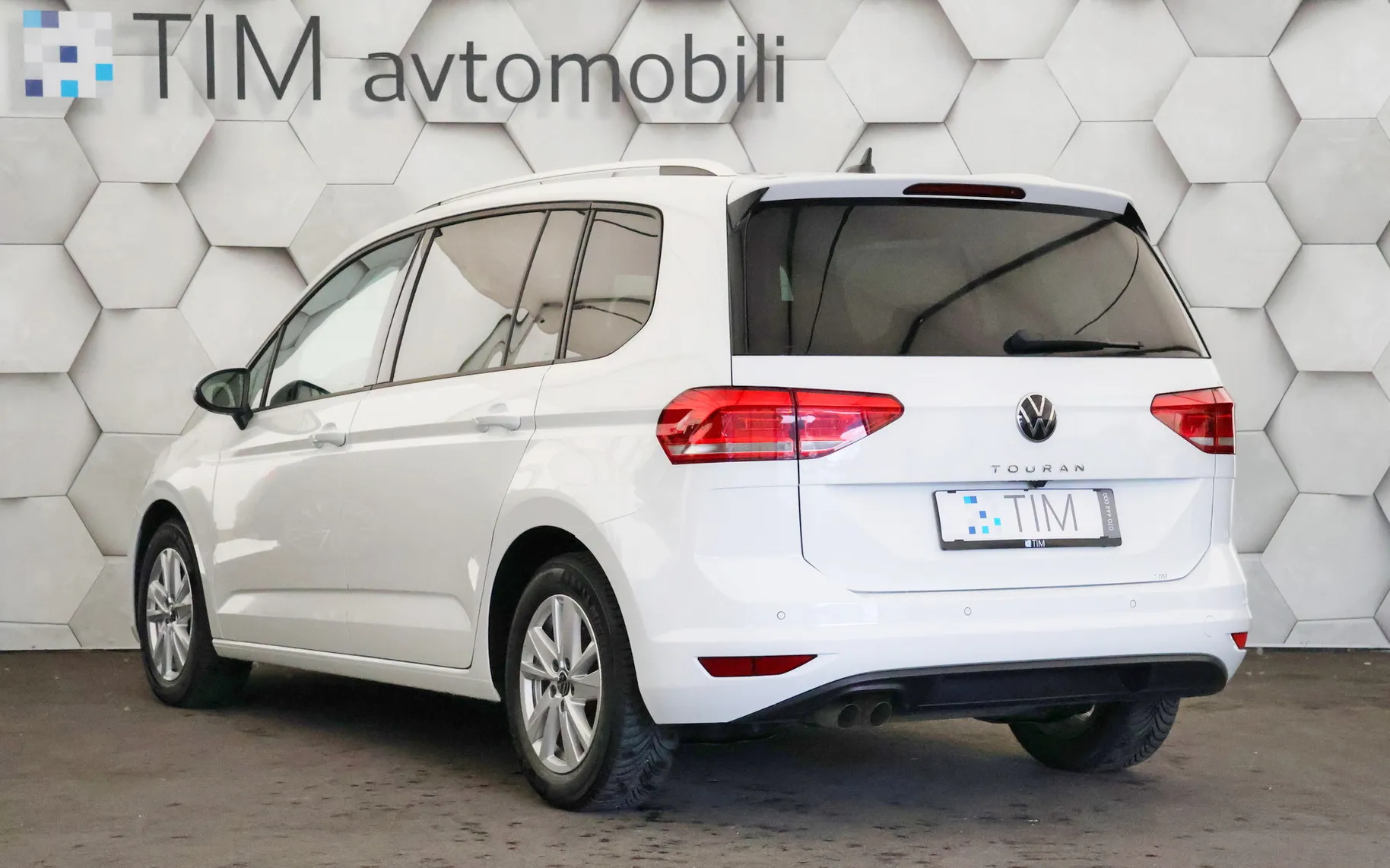 Zunanja slika - VW Touran - 2.0 TDI DSG Family 150KM - 4