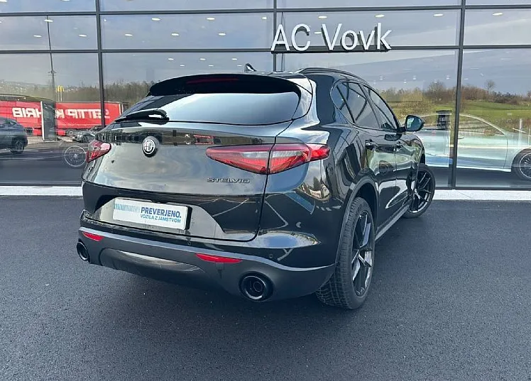 Zunanja slika - Alfa Romeo Stelvio - 2.2 Diesel 16v 210 AT8 Q4 VELOCE... - 3