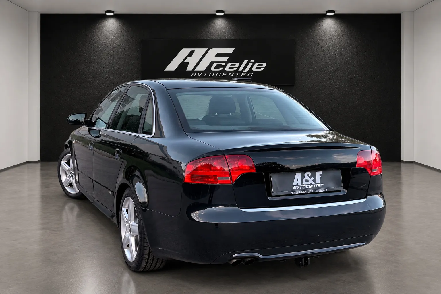 Notranja slika - Audi A4 - 1.9 TDI-LIMUZINA-2X S LINE-ODLIČEN- - 7