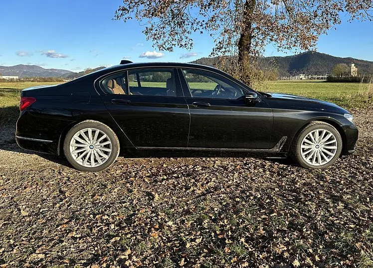 Zunanja slika - BMW Serija 7 - : 750d xDrive HUD ACC Pano Harman Kardon - 20