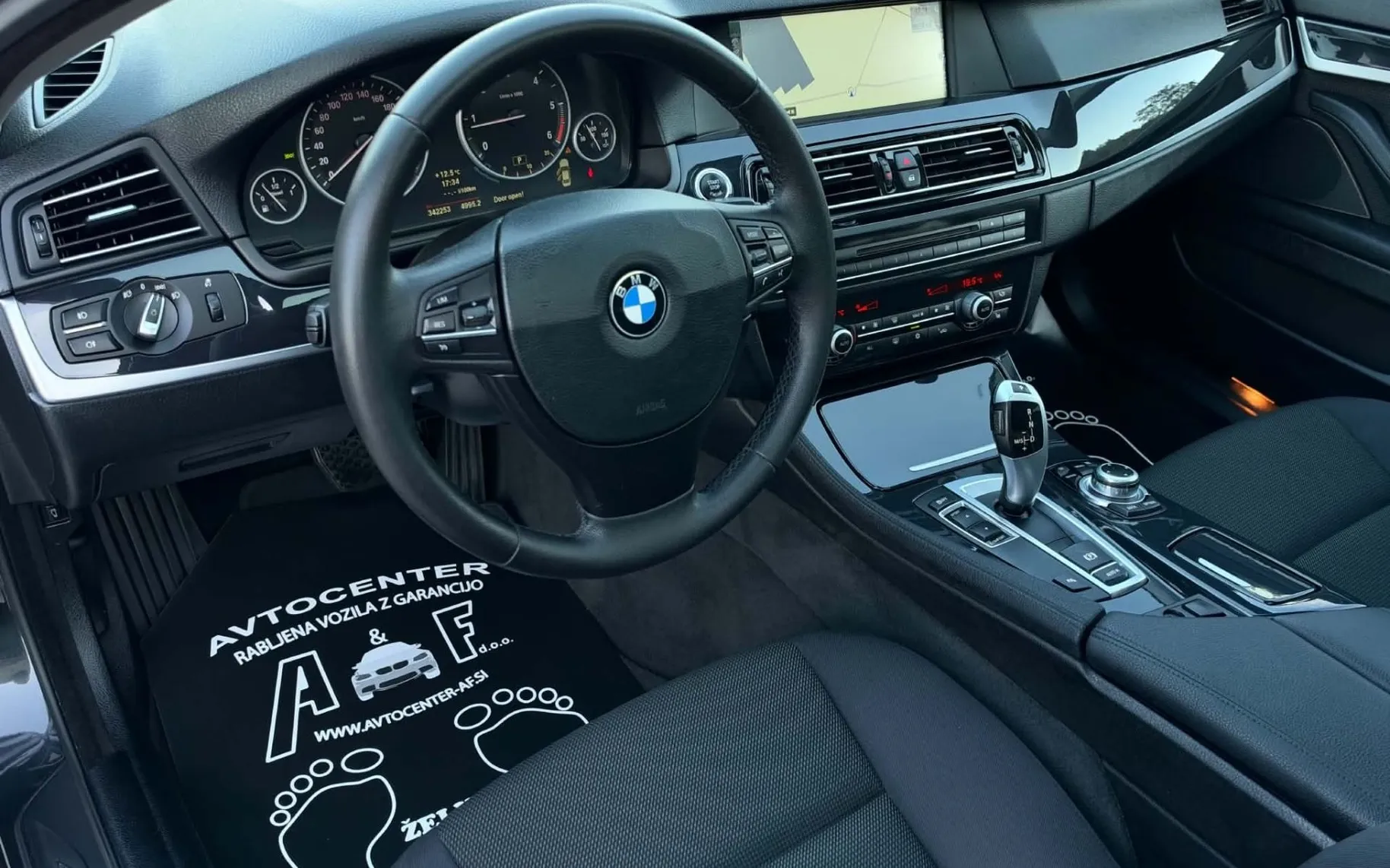 Notranja slika - BMW serija 5: - 520D-AUT-VELIK NAVI-ŠIBEDAH-LIZING ZA TUJCE- - 8