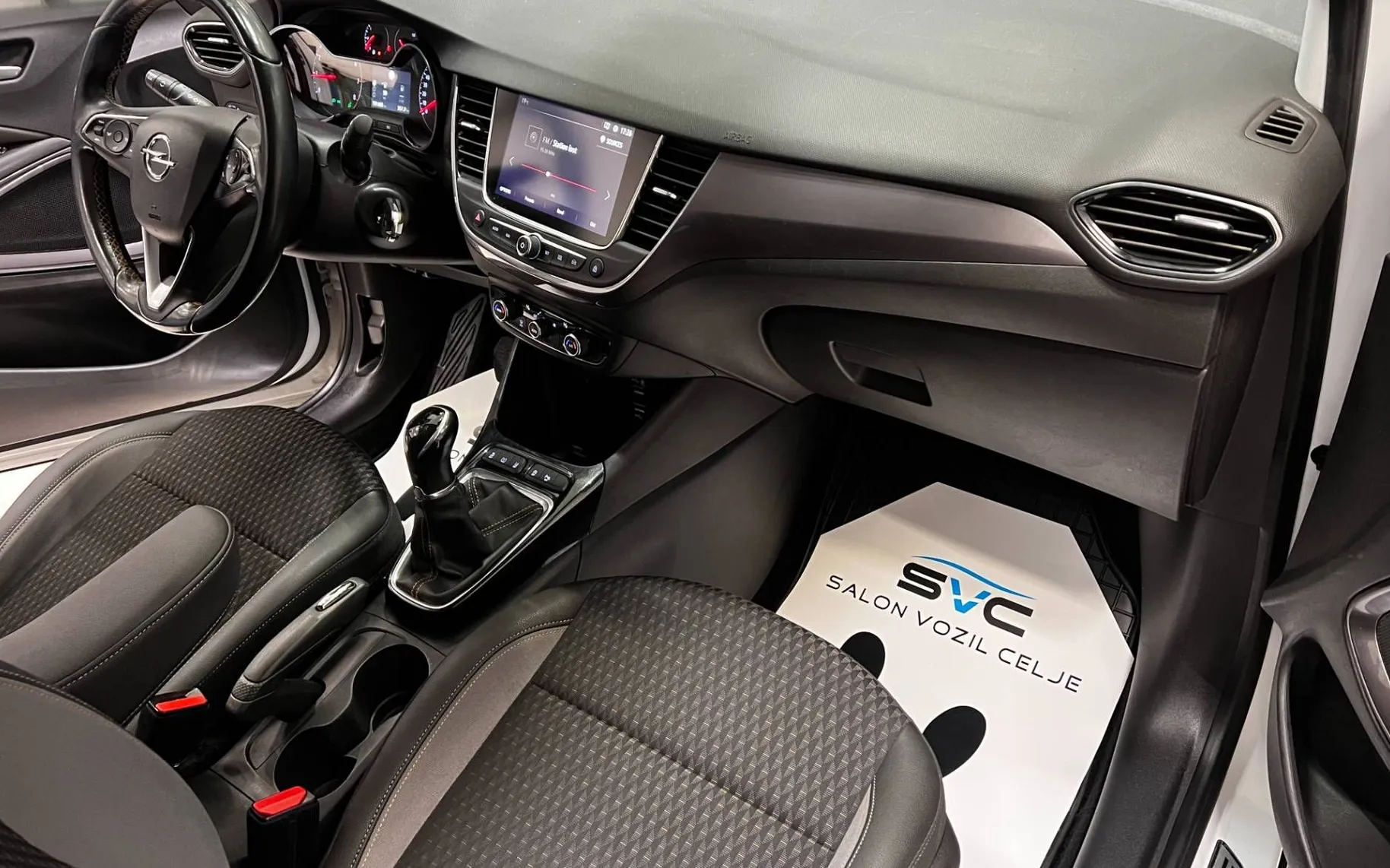 Zunanja slika - Opel Crossland X - 1.2 TURBO-110KM-LED-MRTVI-KOT-KAM-HEAD-UP-ASSIST.. - 11