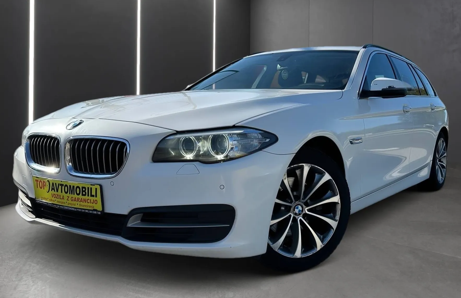 Zunanja slika - BMW Serija 5 - Touring: 520d LED NAVI TEMP HI-FI USNJE PDC FACELIFT TOP - 1