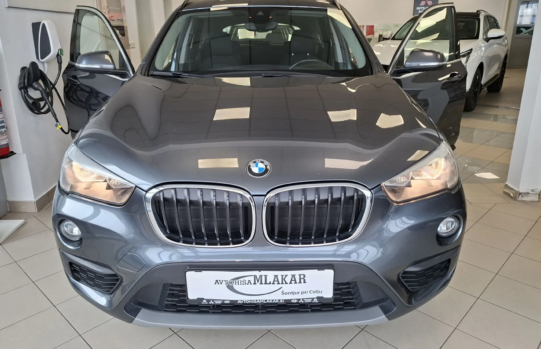 Zunanja slika - BMW X1 - serija :  xDrive18d Advantage-NAVI-ODLIČEN- - 6