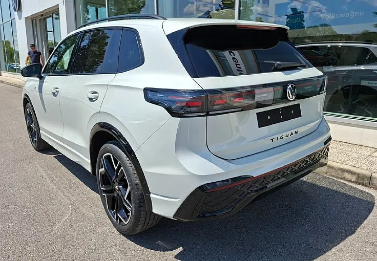 Zunanja slika - Volkswagen Tiguan - 2.0 TDI BMT 4Joy DSG - 3