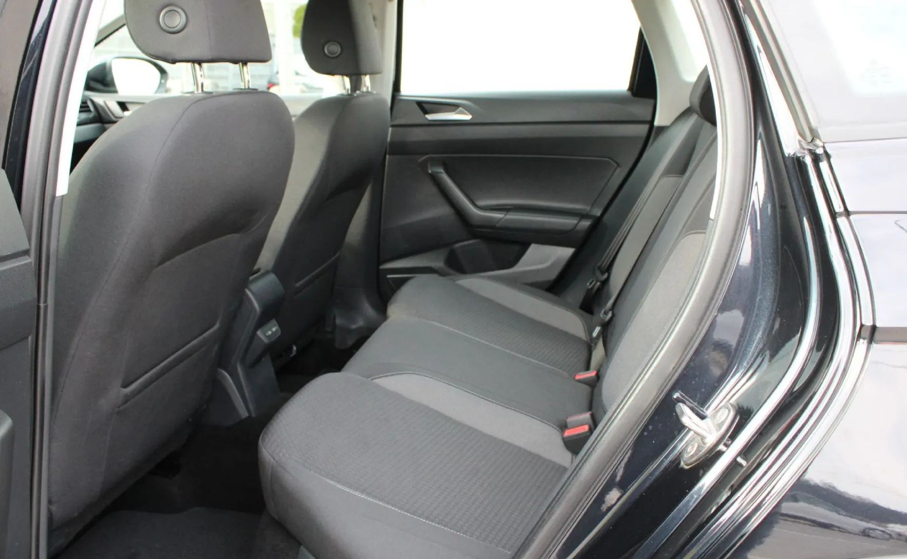 Zunanja slika - Volkswagen Taigo - 1.0 TSI BUSINESS 81  110  ALU KAMERA VIRTUAL LED - 12