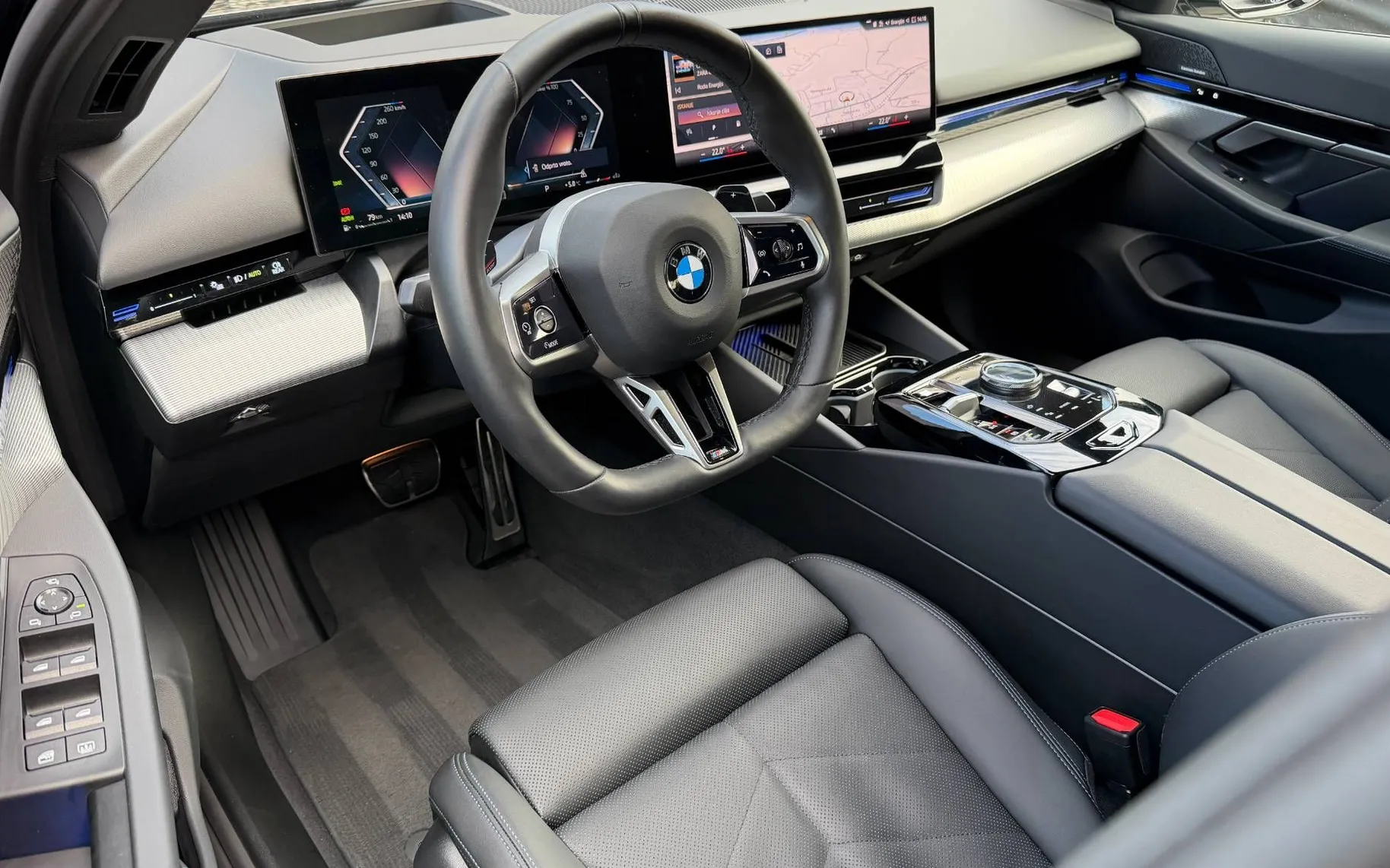 Zunanja slika - BMW Serija 5 - : 520d M-PAKET | ICONIC GLOW | HUD | 360° | KLJUKA | - 9