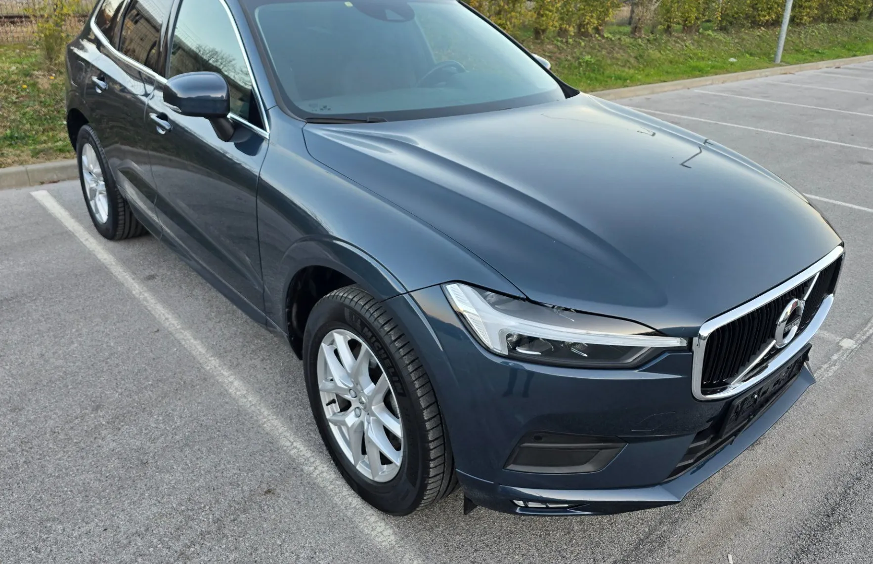 Zunanja slika - Volvo XC60 - B4P Momentum Aut - 6