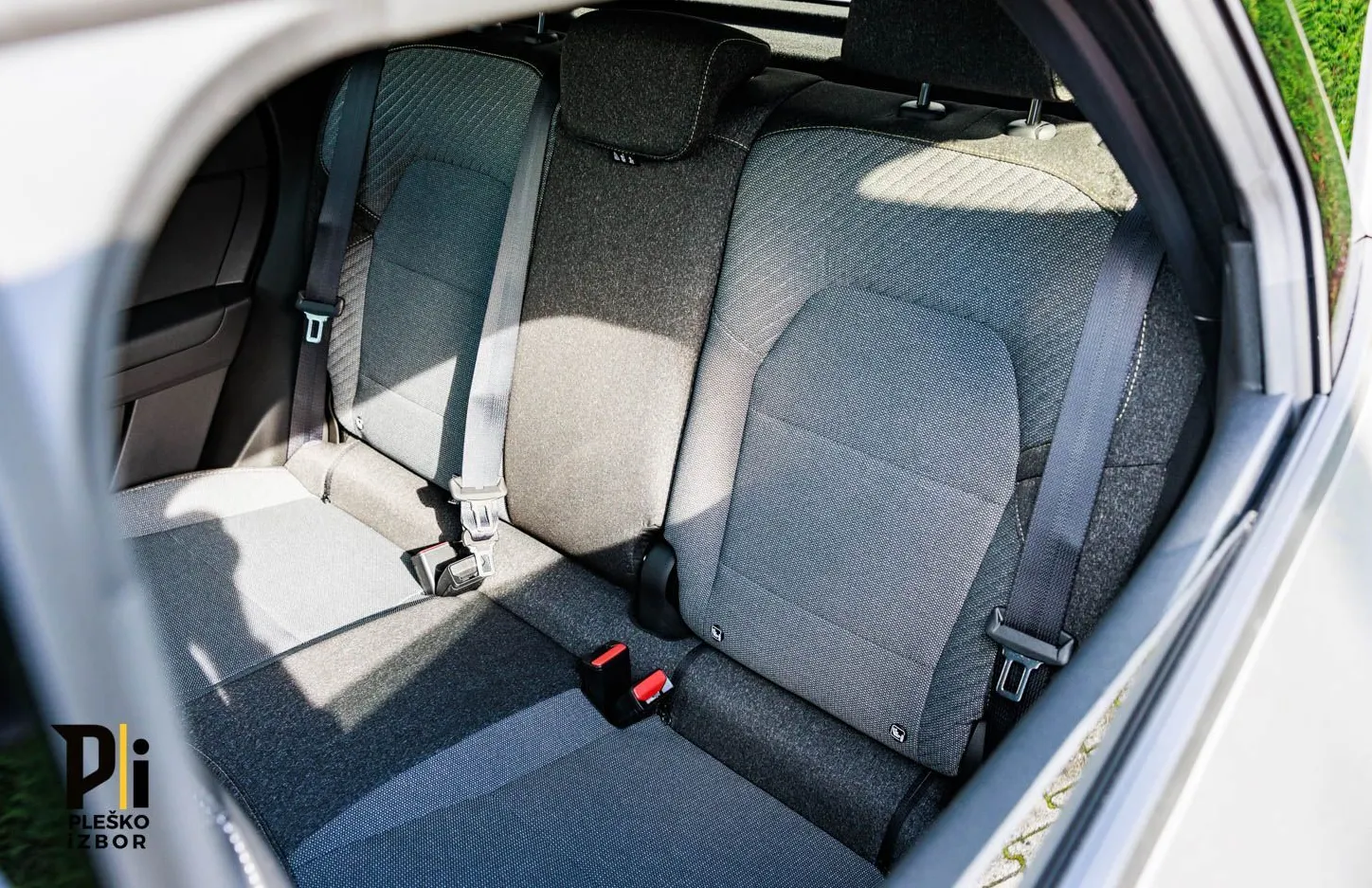Zunanja slika - Renault Captur - TCe 160 EDC Techno - 11