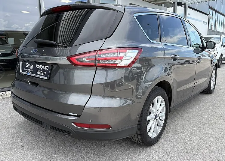 Zunanja slika - Ford S-MAX - 2.0 EcoBlue 140  FWD TITANIUM - AUTO - LED - NAVI - 5