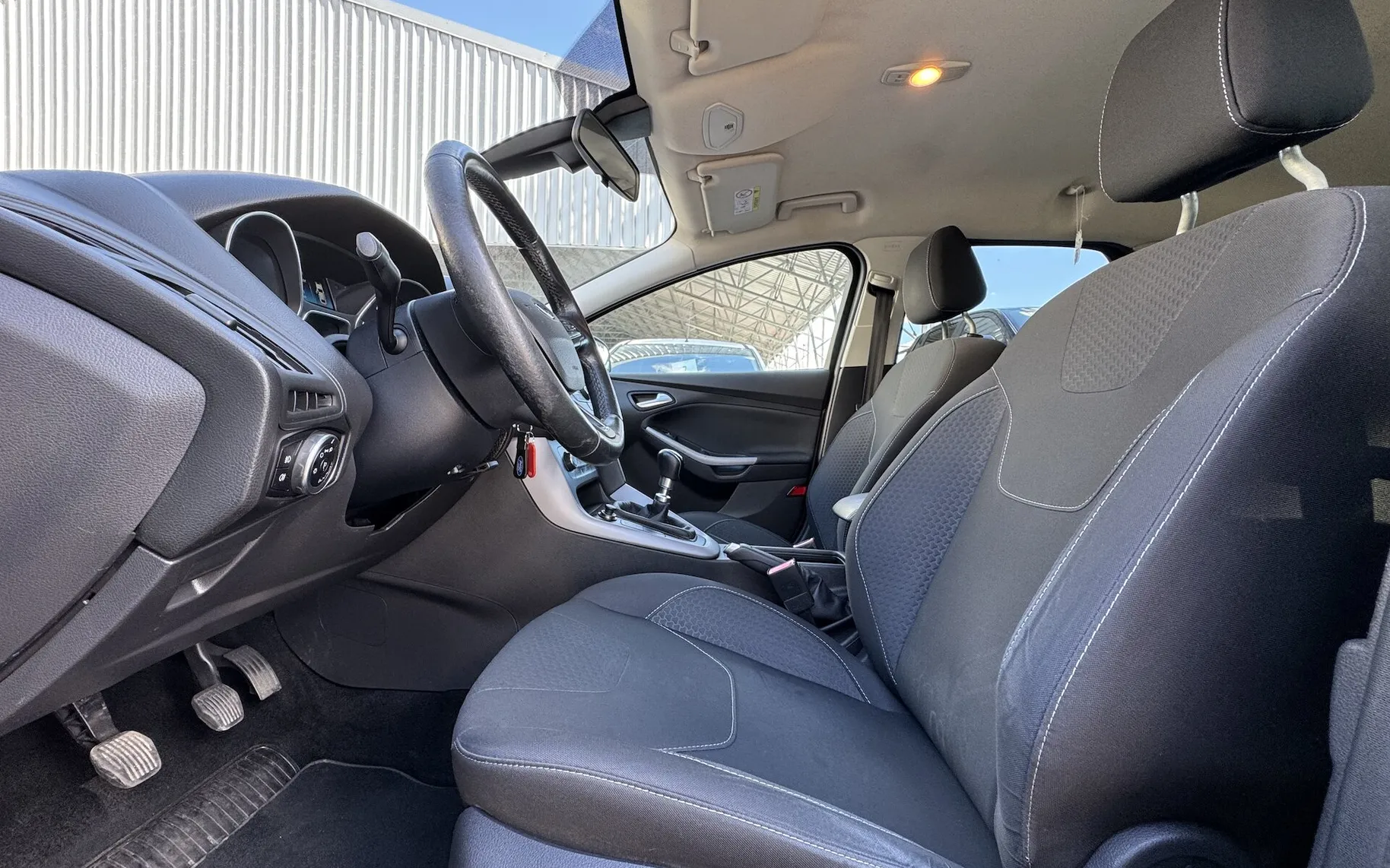 Zunanja slika - Ford Focus - Karavan 1.0 EcoBoost TREND 125KM NAVI ZIMSKI PAKET - 8
