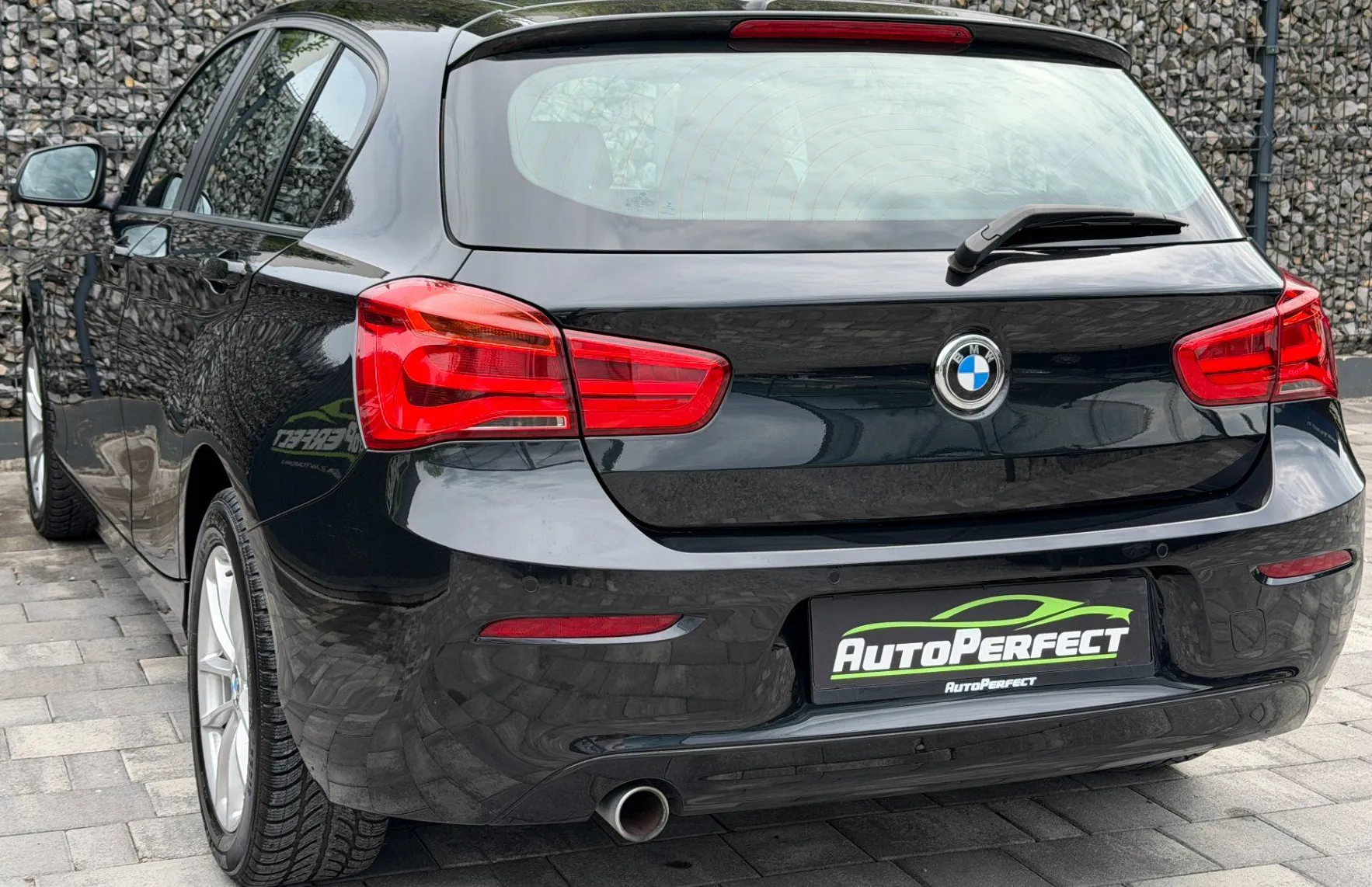 Zunanja slika - BMW Serija 1 - : 114d M Sport | Navi | PDC | LED - 4