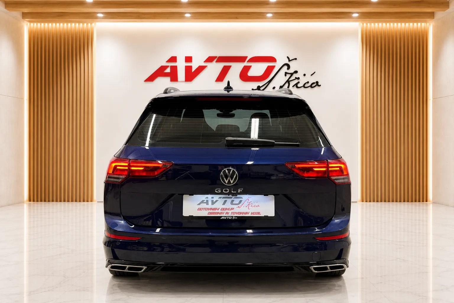 Notranja slika - VW Golf Variant - 2.0 TDI R-LINE-VIRTUAL-ACC-AUT-FULL LED-KAMERA-N.. - 8