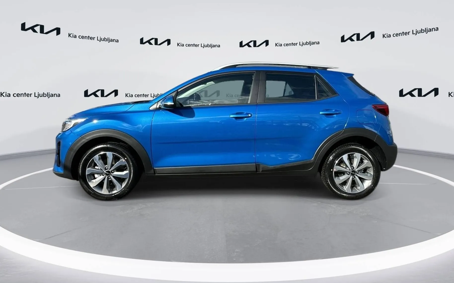 Notranja slika - KIA Stonic - 1.0 T-GDi LX Urban+ ISG DCT - 8